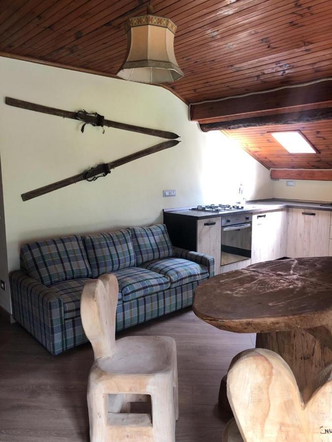 La Mansarda Di Casa Vacanze La Vite Bordogna Bagian luar foto