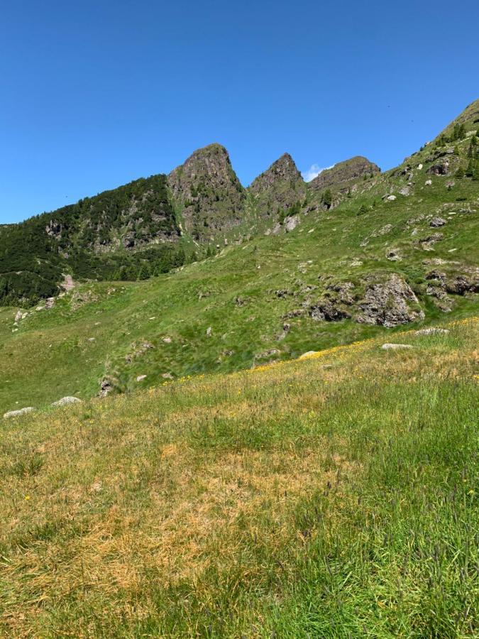 La Mansarda Di Casa Vacanze La Vite Bordogna Bagian luar foto